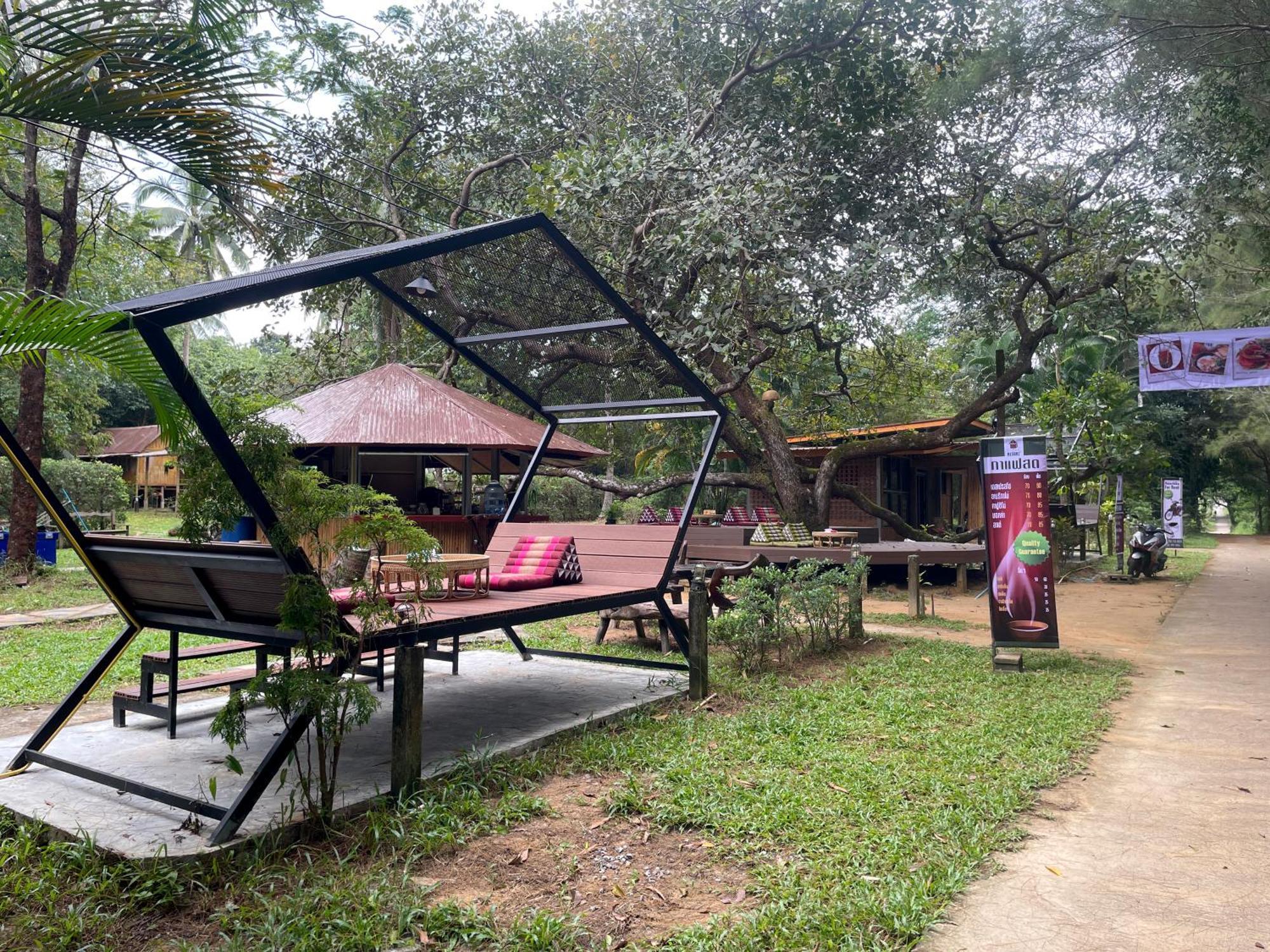Coffee And Resort Koh Phayam Luaran gambar